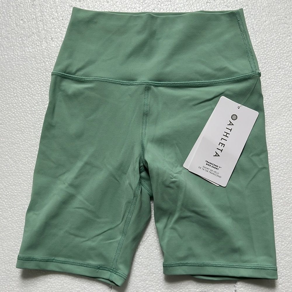 Athleta Transcend Bike Short